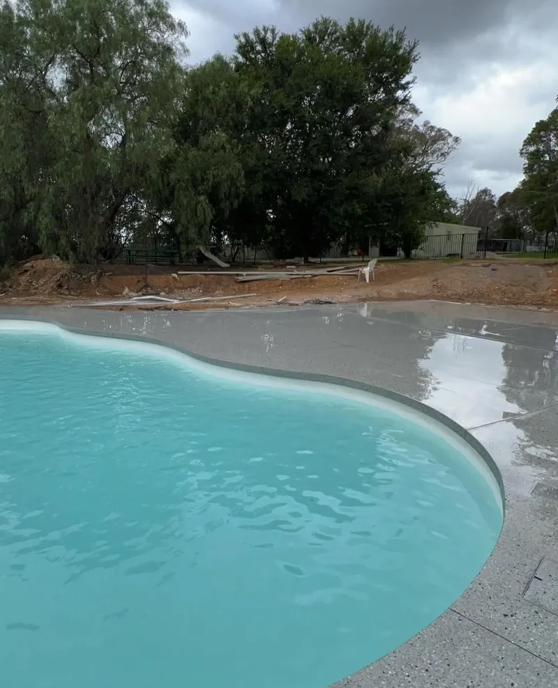 The curved edge of the pool surround at Bargo following the pool's shape