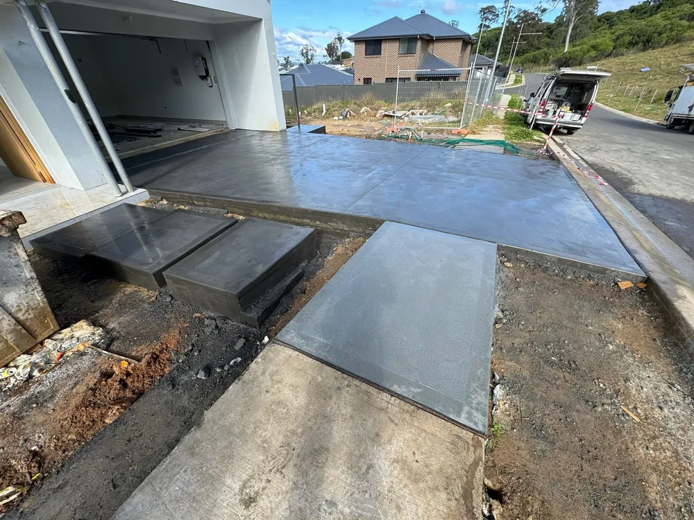 New residential driveway, floating steps and council footpath in Cobbity NSW
